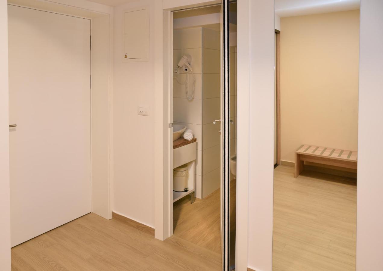 Sangulin Palace M Biograd Na Moru Ngoại thất bức ảnh