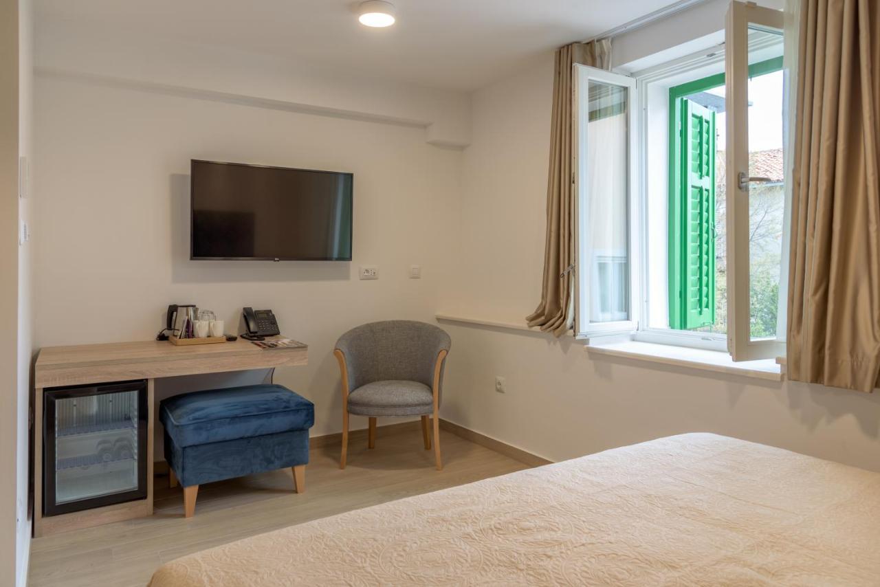 Sangulin Palace M Biograd Na Moru Ngoại thất bức ảnh